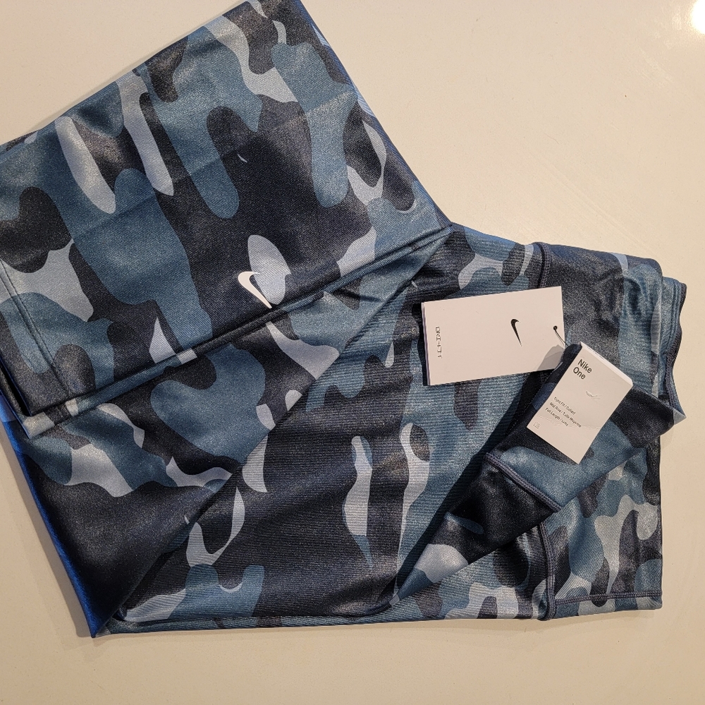 Nike -full length leggings